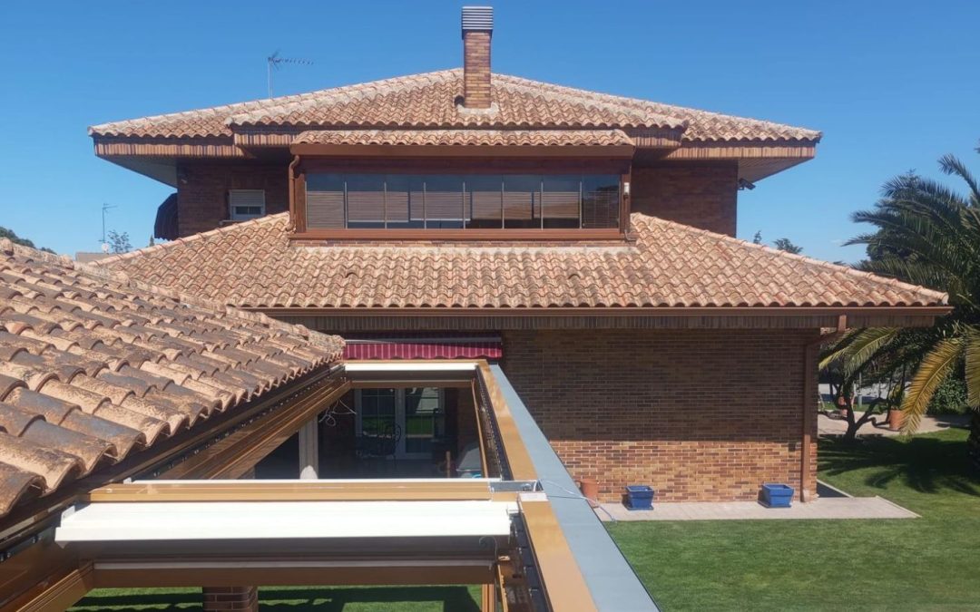 Cómo legalizar un cerramiento de terraza: permisos, sanciones y cuándo prescribe